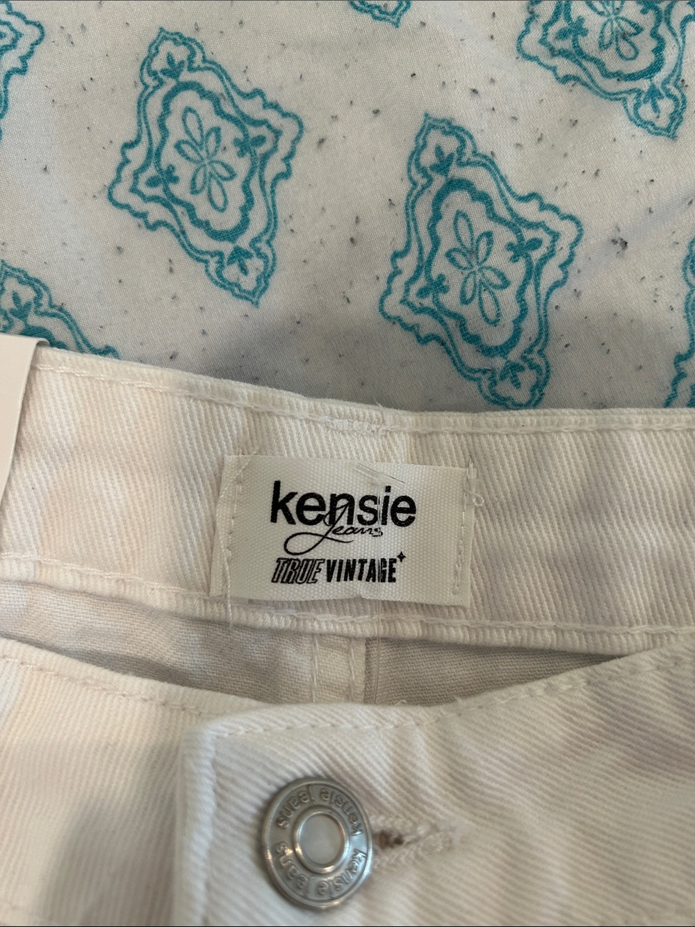 Kensie White High-Rise Wide Leg Jeans NWT - Picture 2 of 12